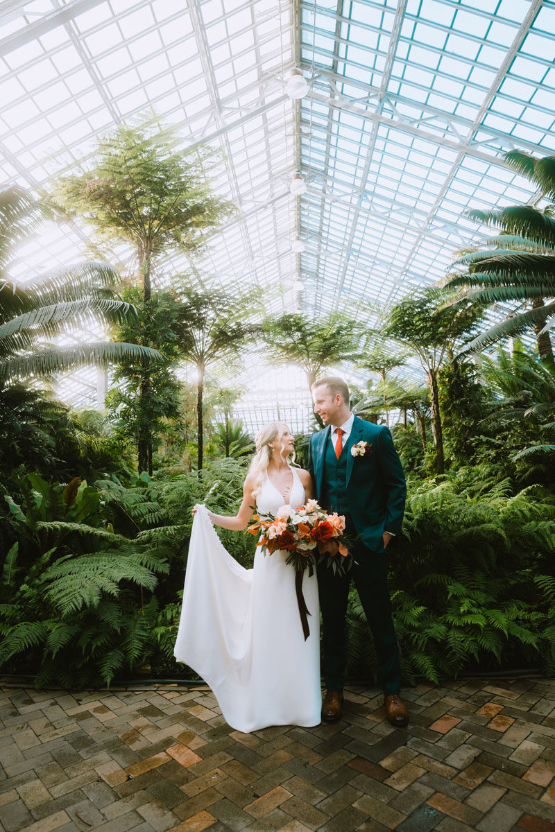 Garfield Park Conservatory wedding light and bright true color photographer