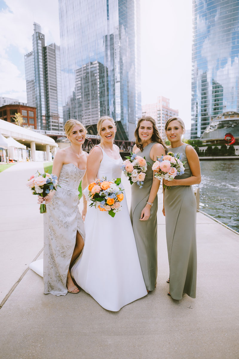 chicago riverwalk wedding true color photographer light and bright photojournalistic style