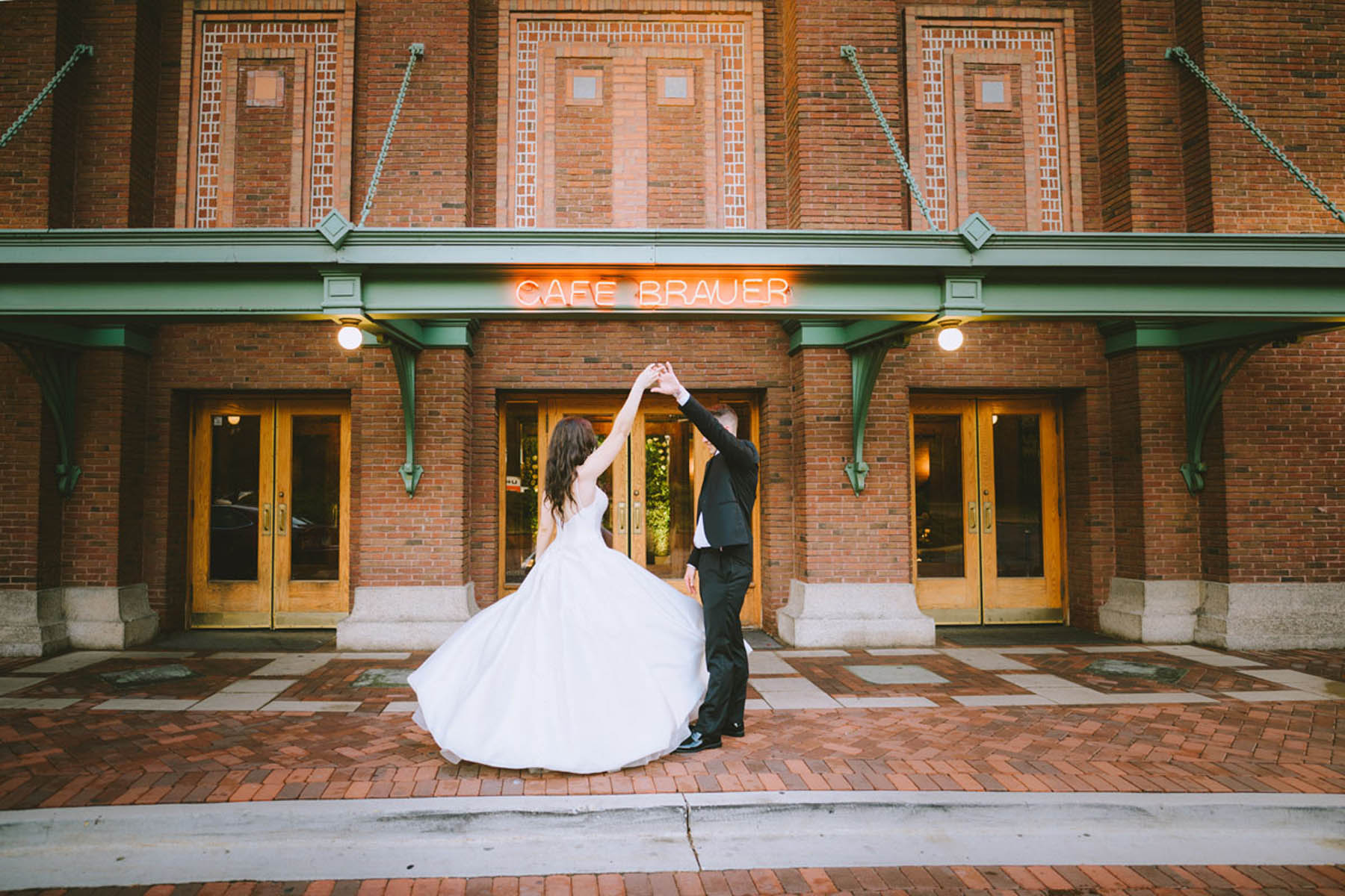 cafe brauer wedding light and bright true color chicago photography