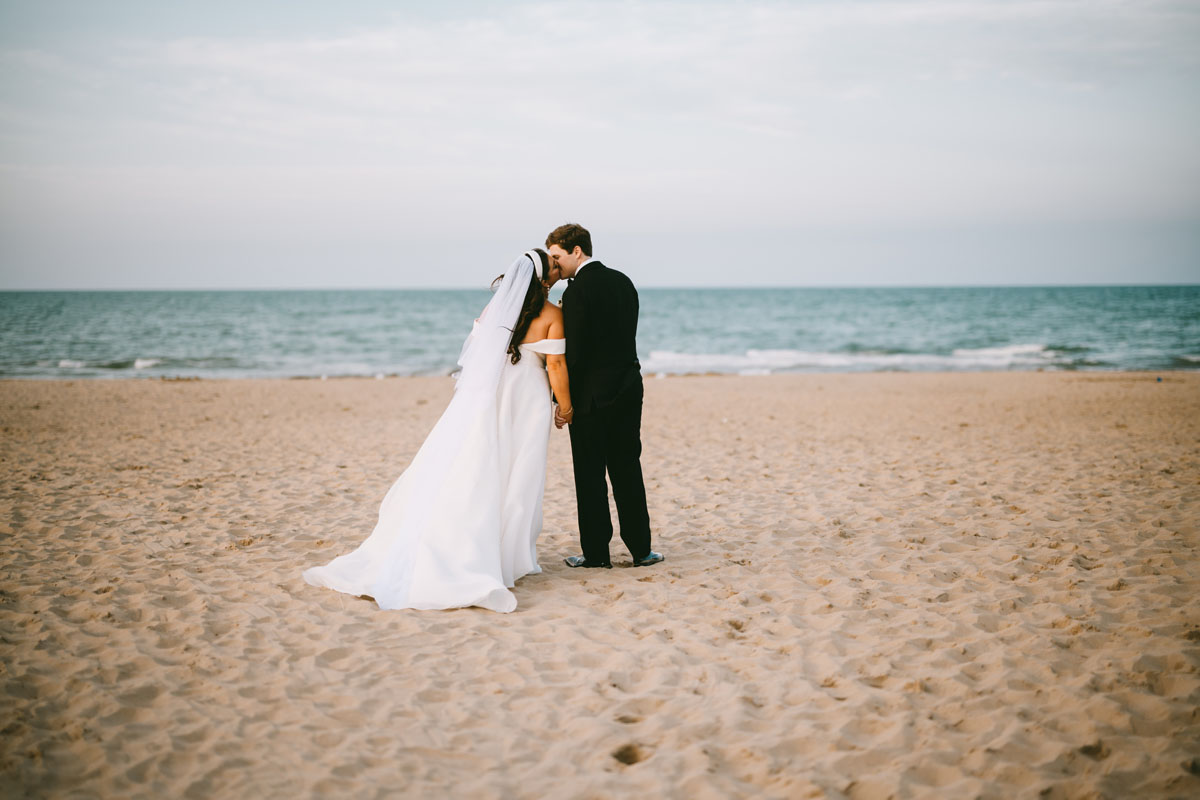 wilmette beach wedding true color photographer