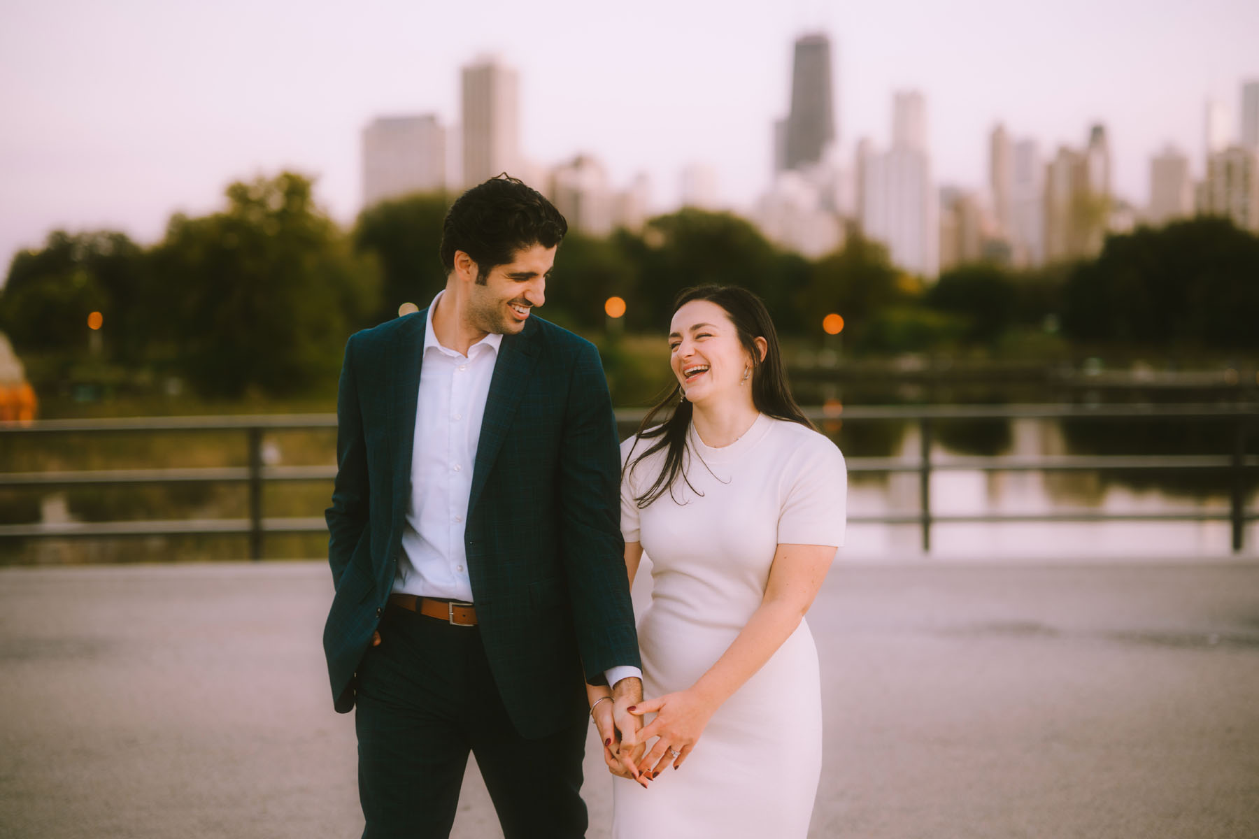 Lincoln Park Pond dreamy chicago engagement photographer light and vibrant true color