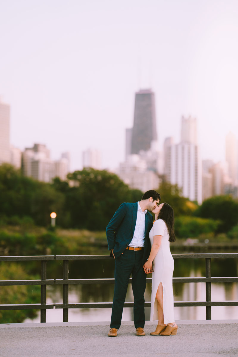 Lincoln Park Pond dreamy chicago engagement photographer light and vibrant true color