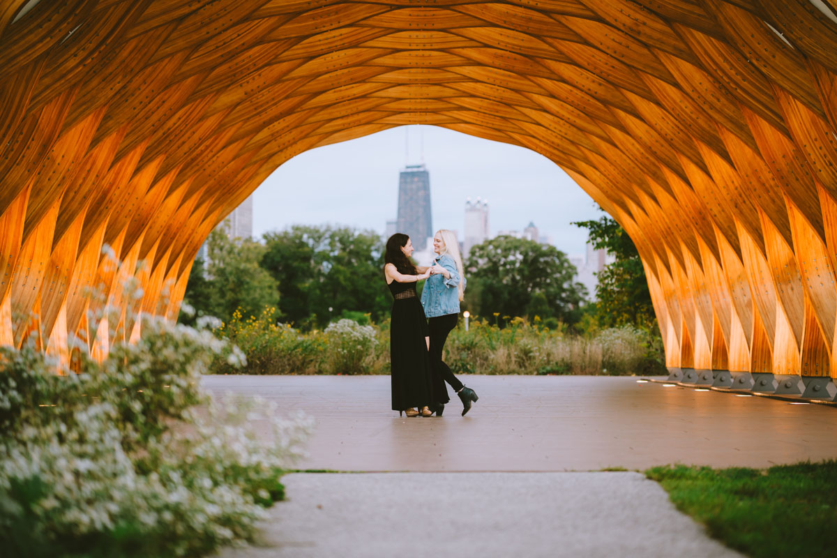 dreamy same sex lincoln park honeycomb true color photographer